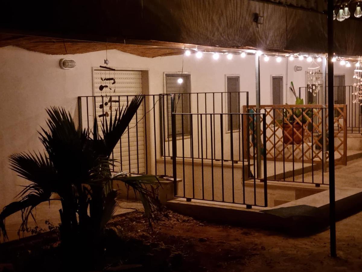 Le Case Di Pat - Palms Home San Pietro in Bevagna Exterior photo